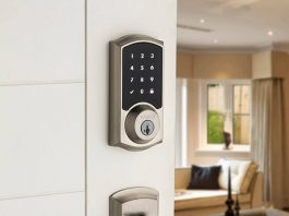 Các yếu tố ảnh hưởng đến giá khóa cửa thép