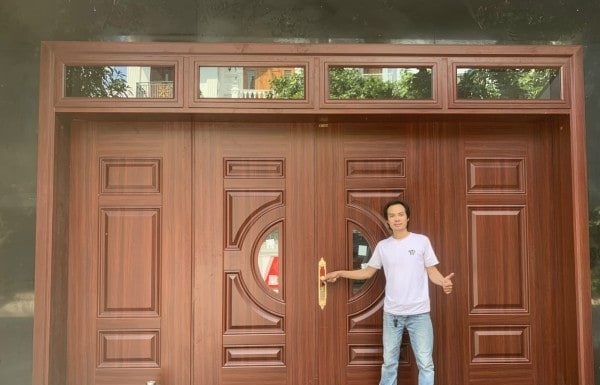 Sự ra đời cửa thép vân gỗ